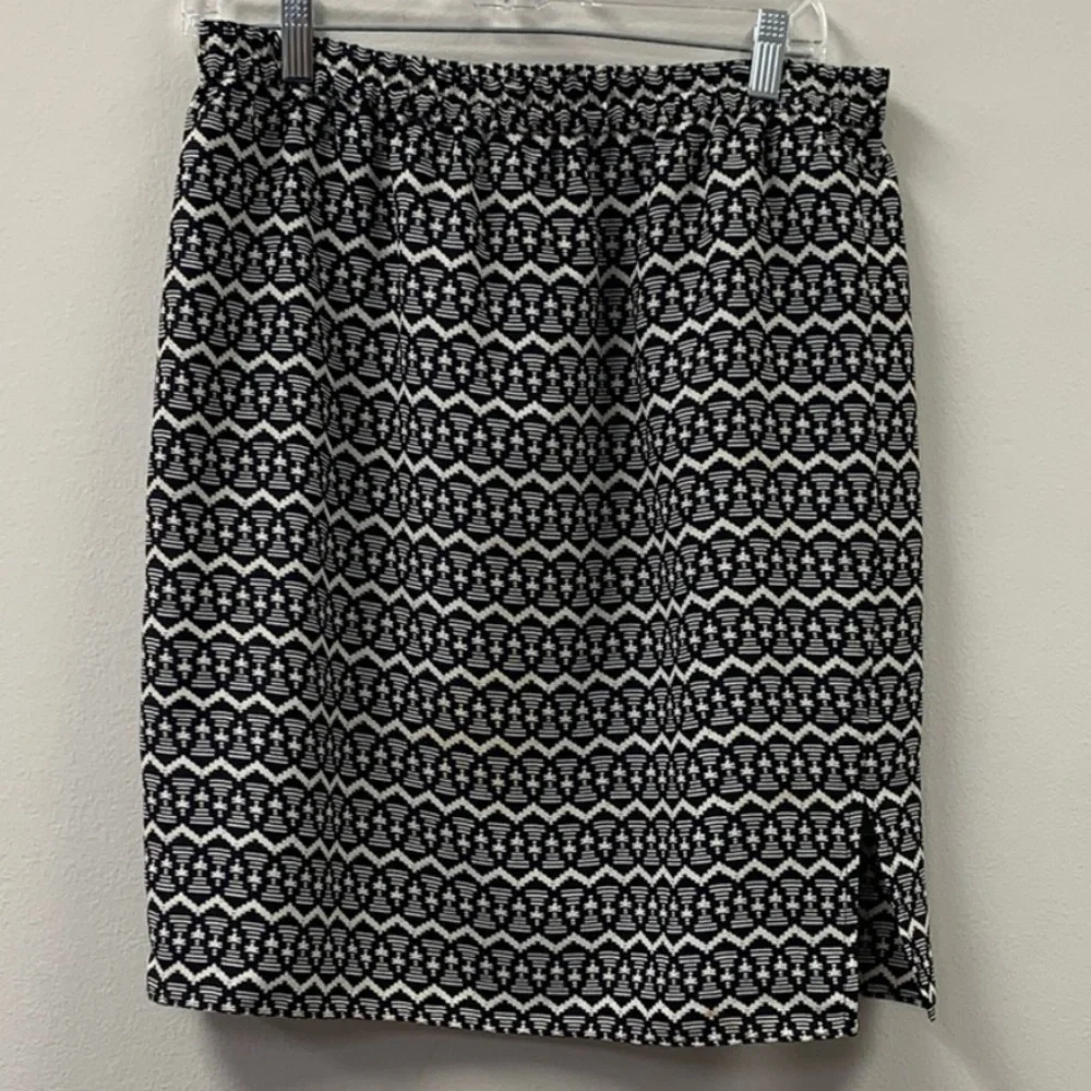 LOFT Monochrome Geometric Pencil Skirt Women’s Medium